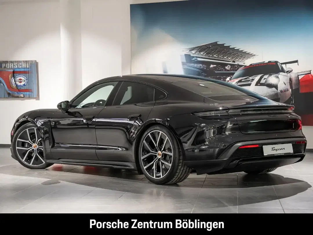 Porsche Taycan Edition - Thumbnail 3