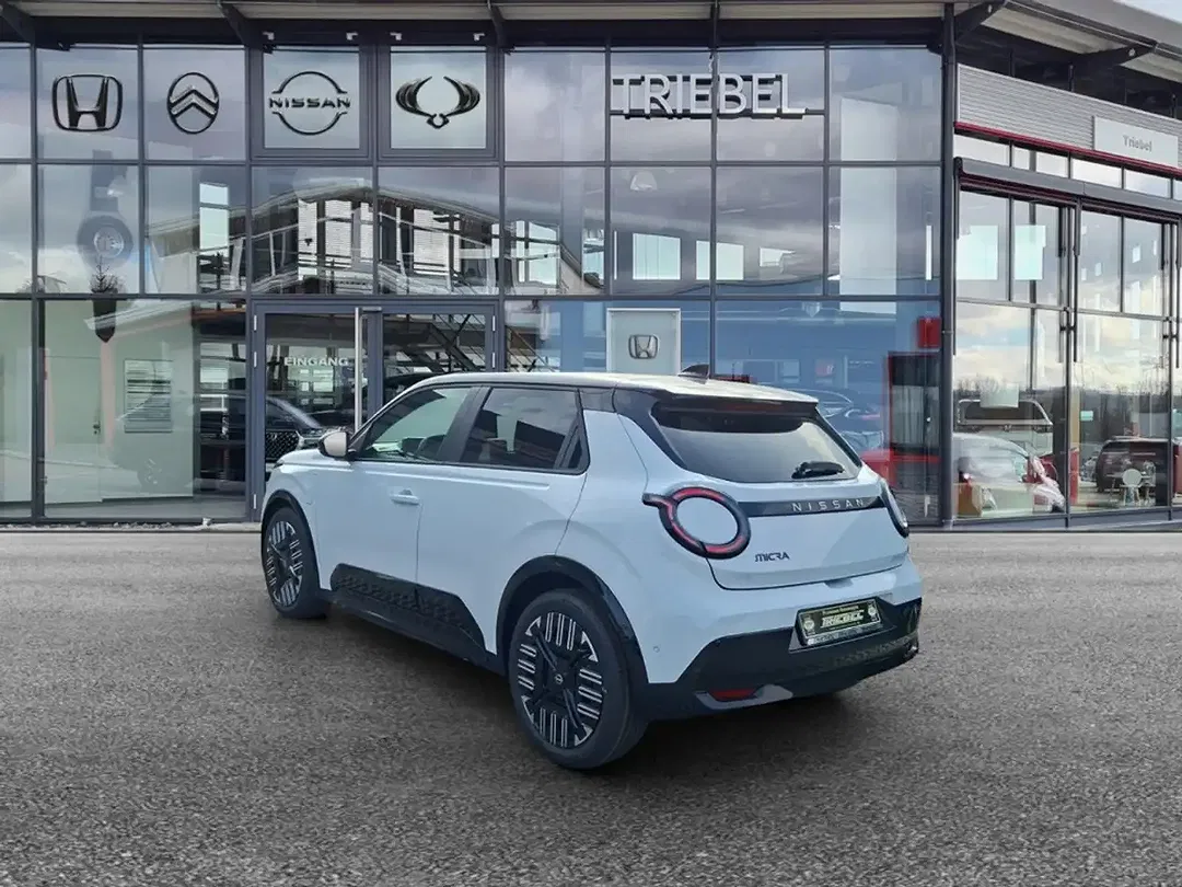 Nissan Micra - Thumbnail 4