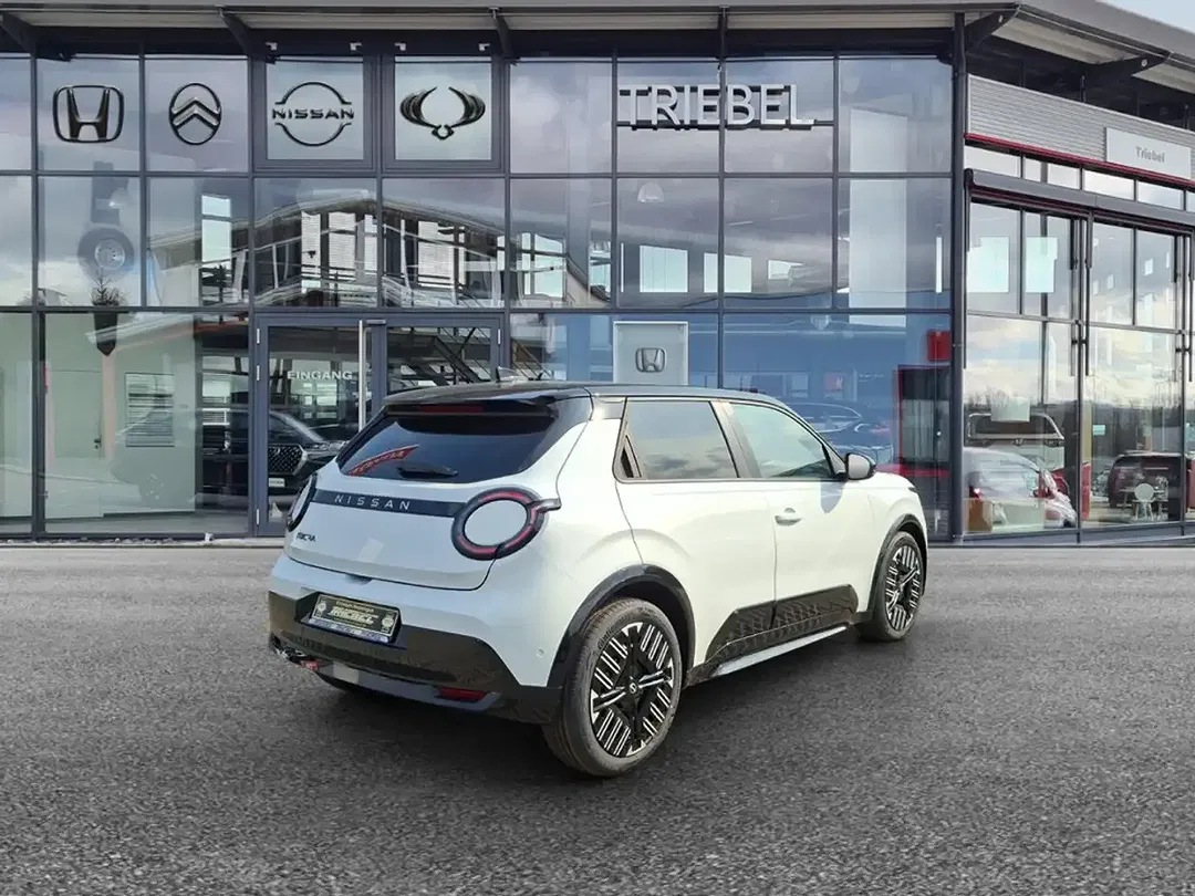 Nissan Micra - Thumbnail 5