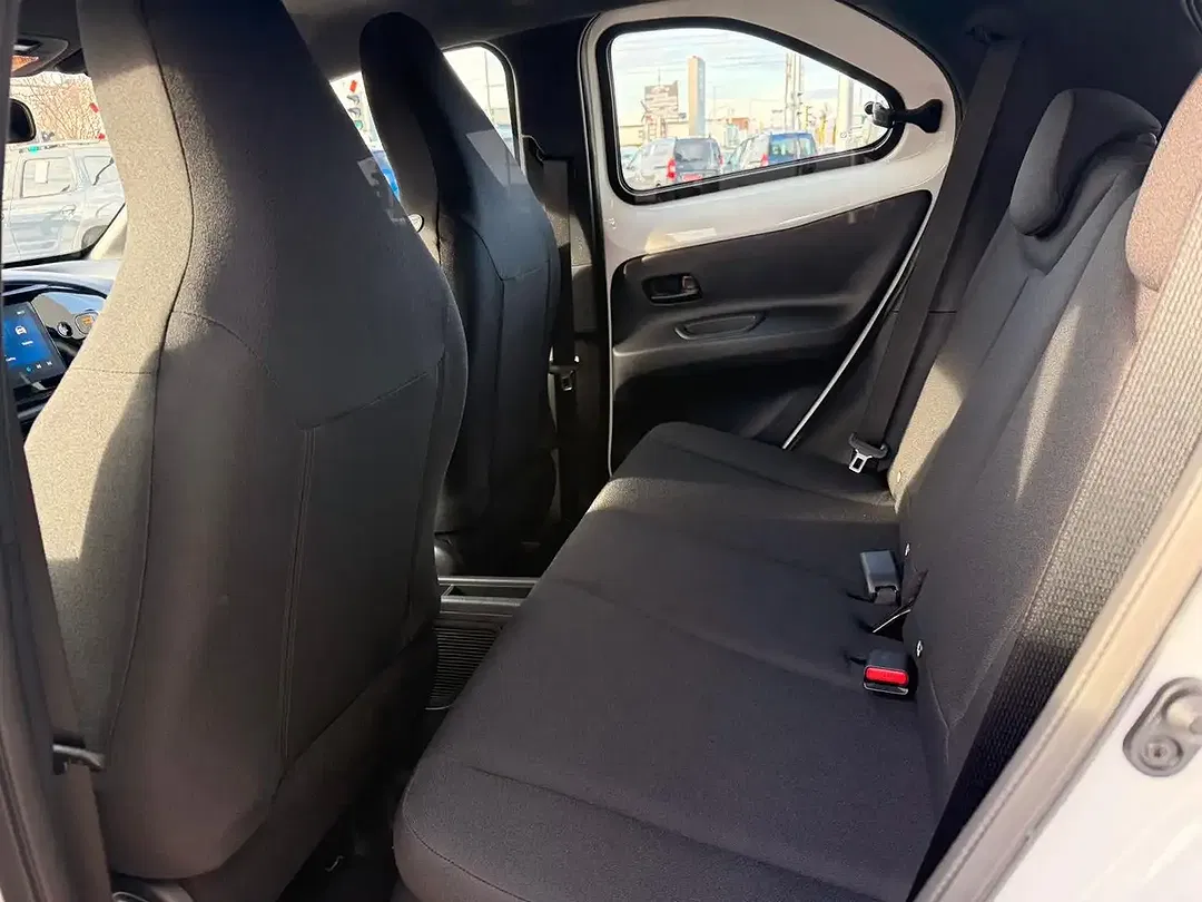 Toyota Aygo 1.5 Hybrid Active - Thumbnail 11
