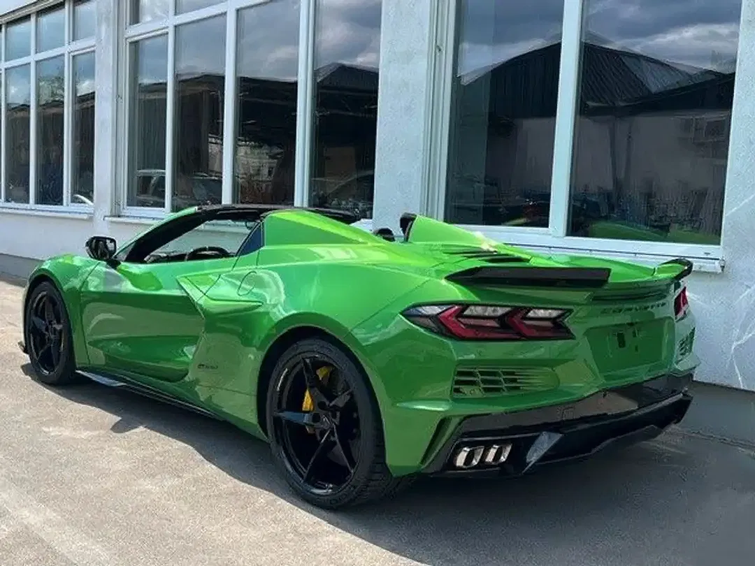 Corvette C8 E-Ray Convertible 3LZ - Thumbnail 3