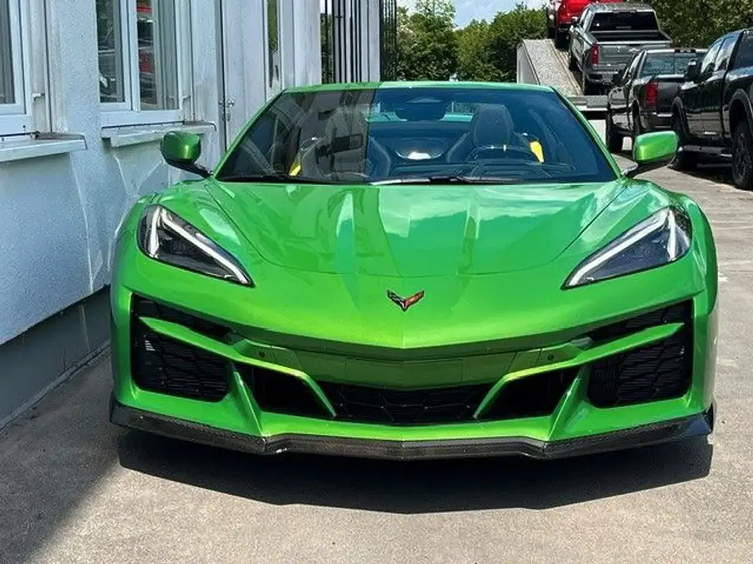 Corvette C8 E-Ray Convertible 3LZ - Thumbnail 6