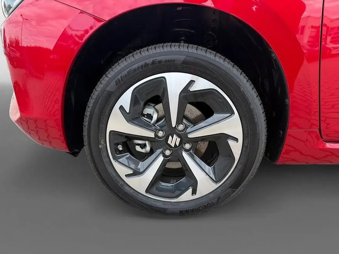 Suzuki Swift Hybrid 1.2 AllGrip 4x4 Comfort+ - Thumbnail 11