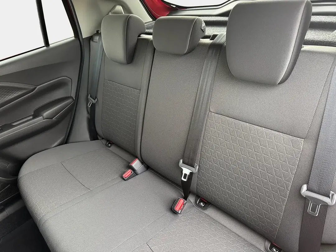 Suzuki Swift Hybrid 1.2 AllGrip 4x4 Comfort+ - Thumbnail 8