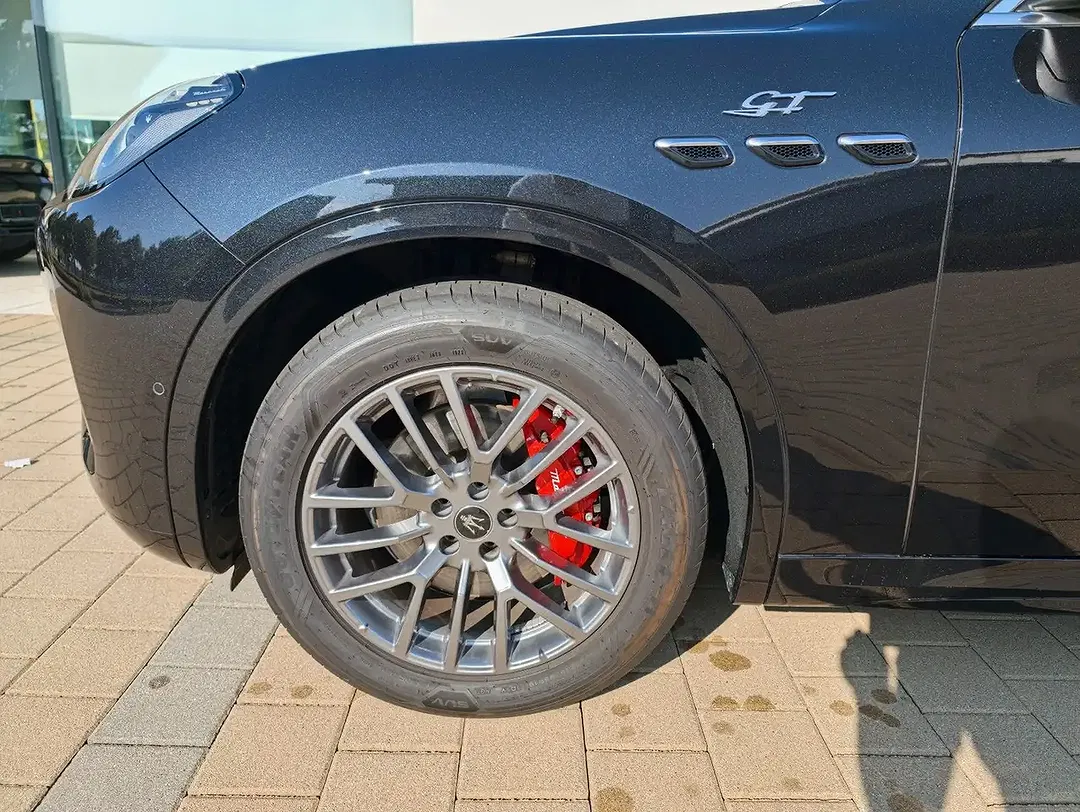 Maserati Grecale 2.0 MHEV 4x4 GT - Thumbnail 6