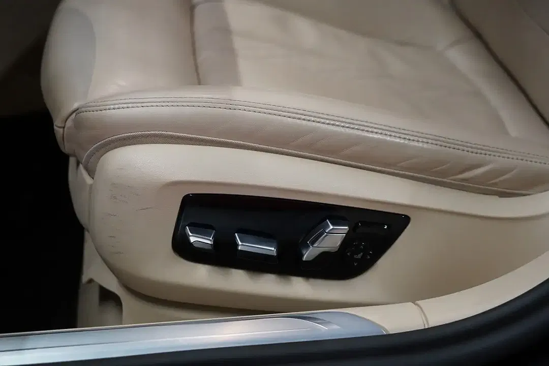 BMW 740 xDrive M - foto 8