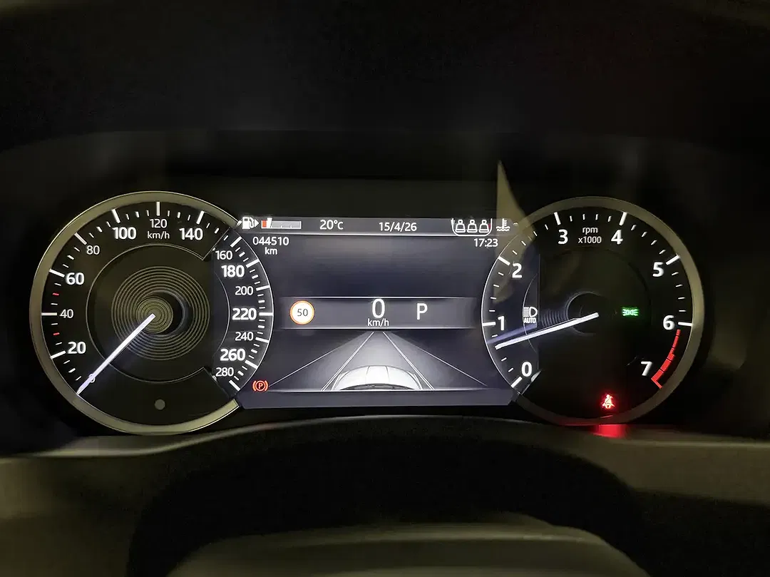 Jaguar XE P300 4x4 R-Dynamic - Thumbnail 10
