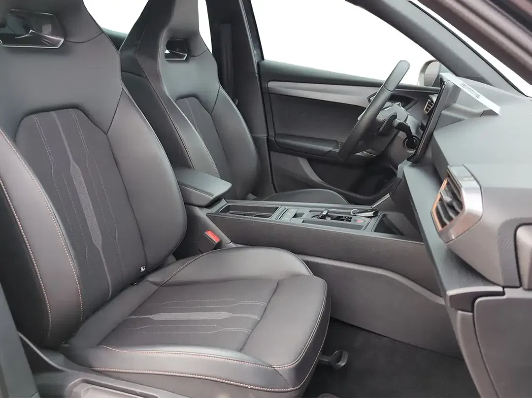 CUPRA Leon 1.4 PHEV TSI DSG DCC Matrix LED - Thumbnail 8