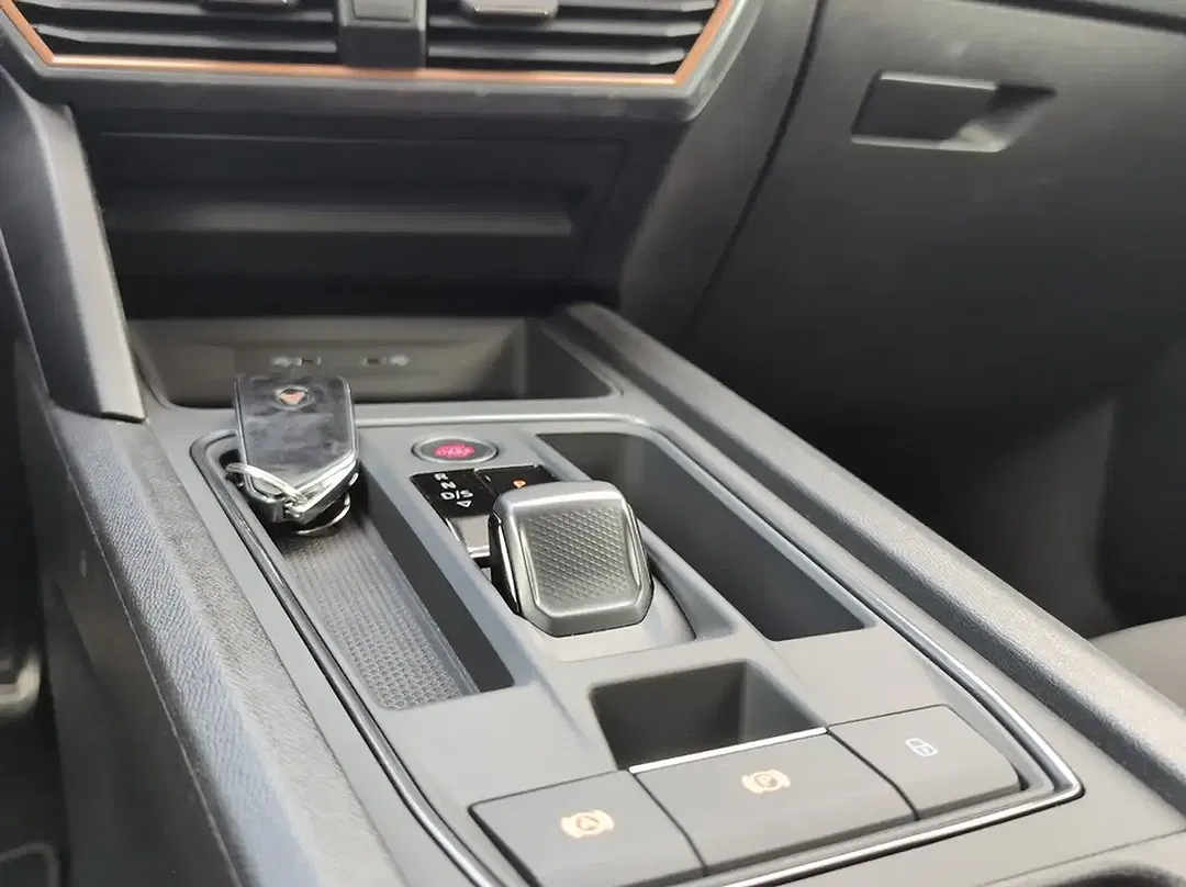 CUPRA Leon 1.4 PHEV TSI DSG DCC Matrix LED - Thumbnail 13