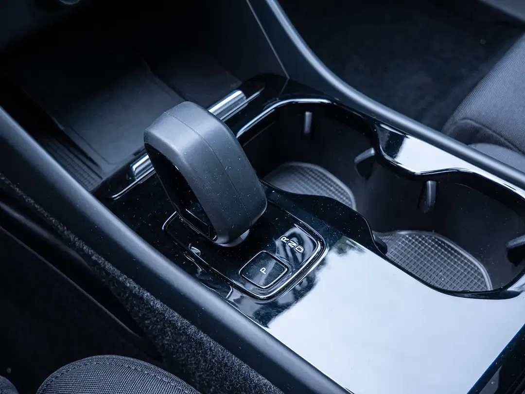 Volvo C40 Recharge Plus - Thumbnail 13