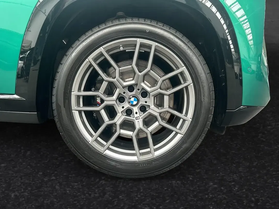 BMW XM - Thumbnail 3