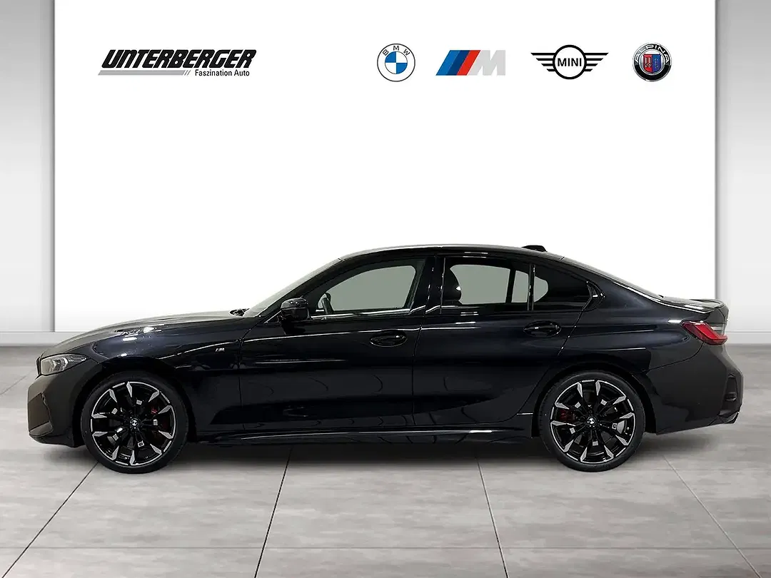 BMW 330 xDrive M Pro - Thumbnail 2