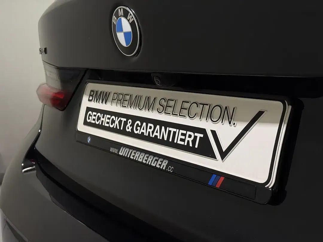 BMW 330 xDrive M Pro - Thumbnail 7