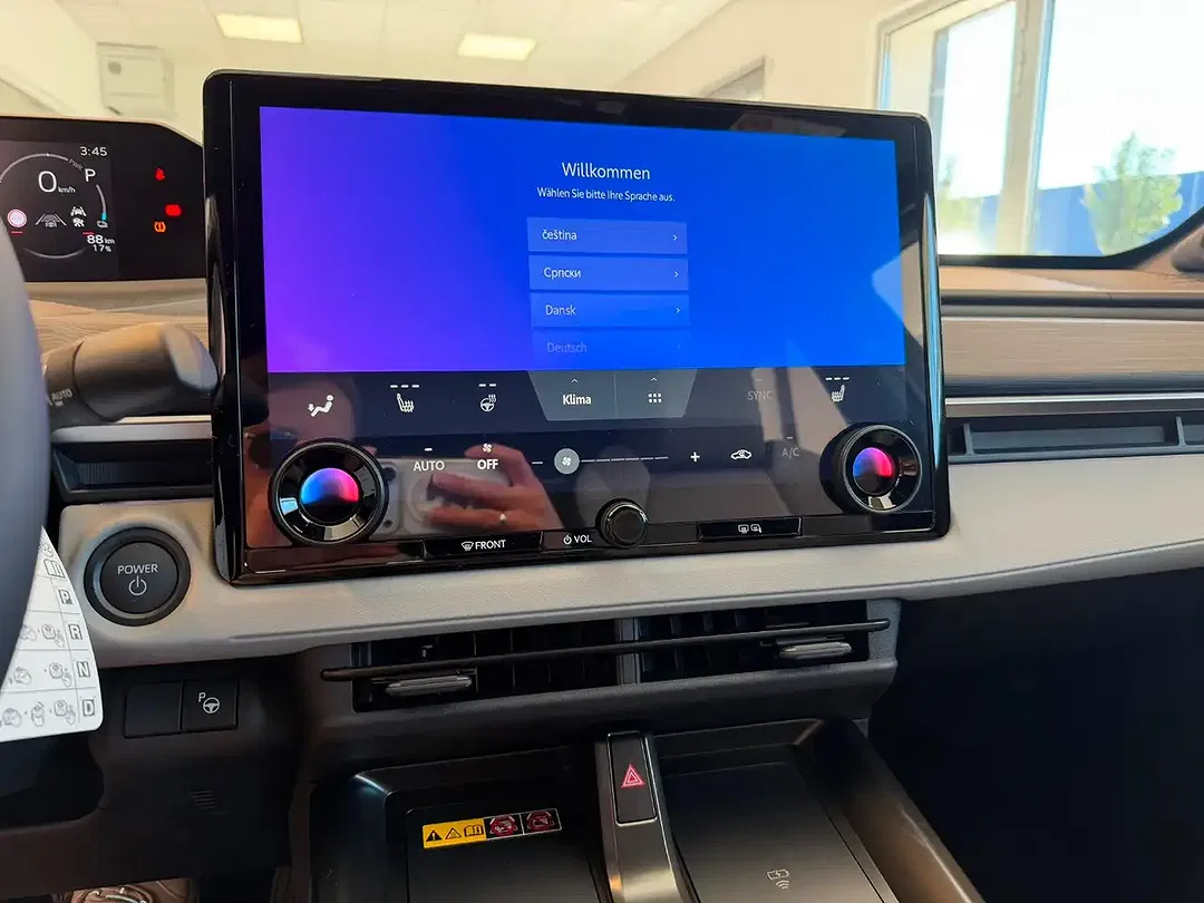 Toyota C-HR 4x4 Lounge - Thumbnail 9