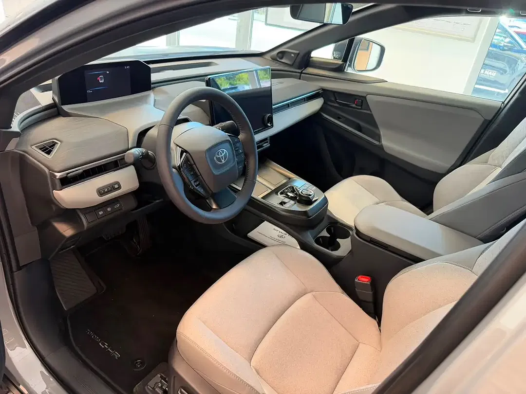 Toyota C-HR 4x4 Lounge - Thumbnail 11