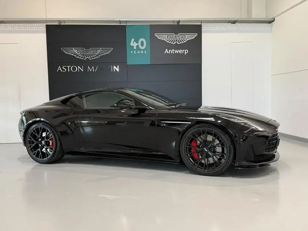 Aston Martin DB12 Coupe - foto 1