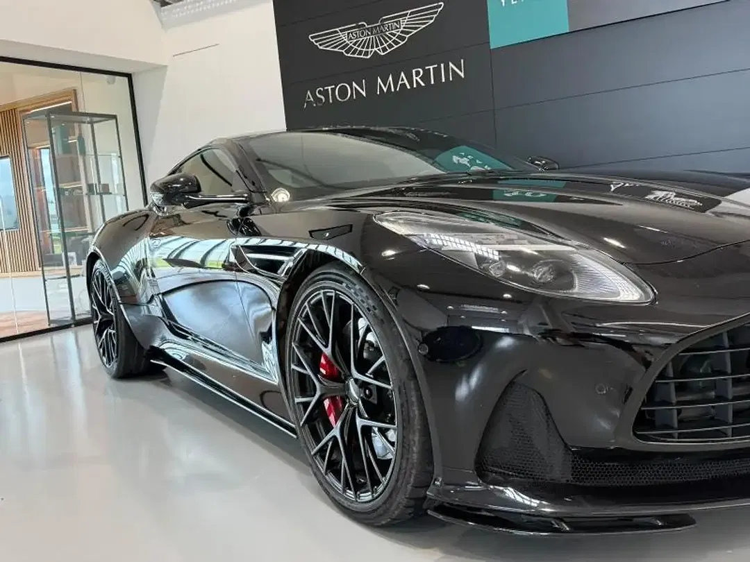 Aston Martin DB12 Coupe - Thumbnail 14