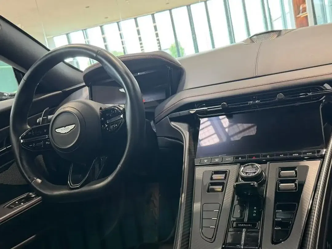 Aston Martin DB12 Coupe - Thumbnail 23