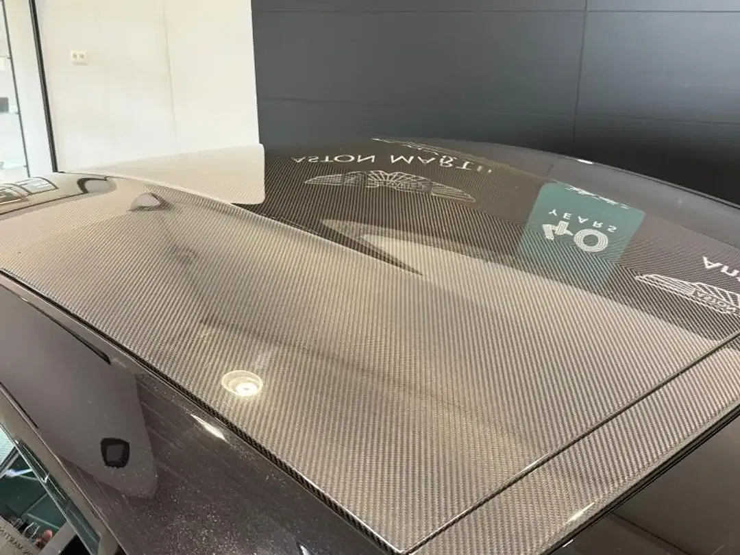 Aston Martin DB12 Coupe - Thumbnail 25