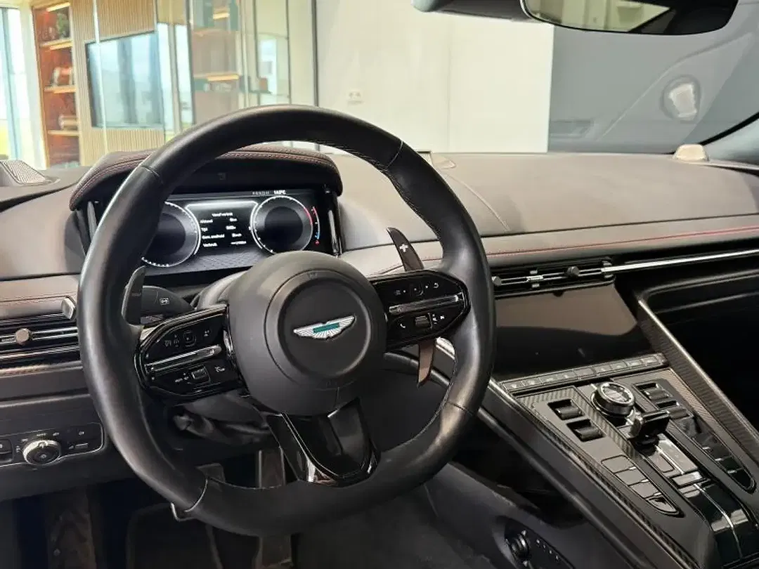 Aston Martin DB12 Coupe - Thumbnail 30