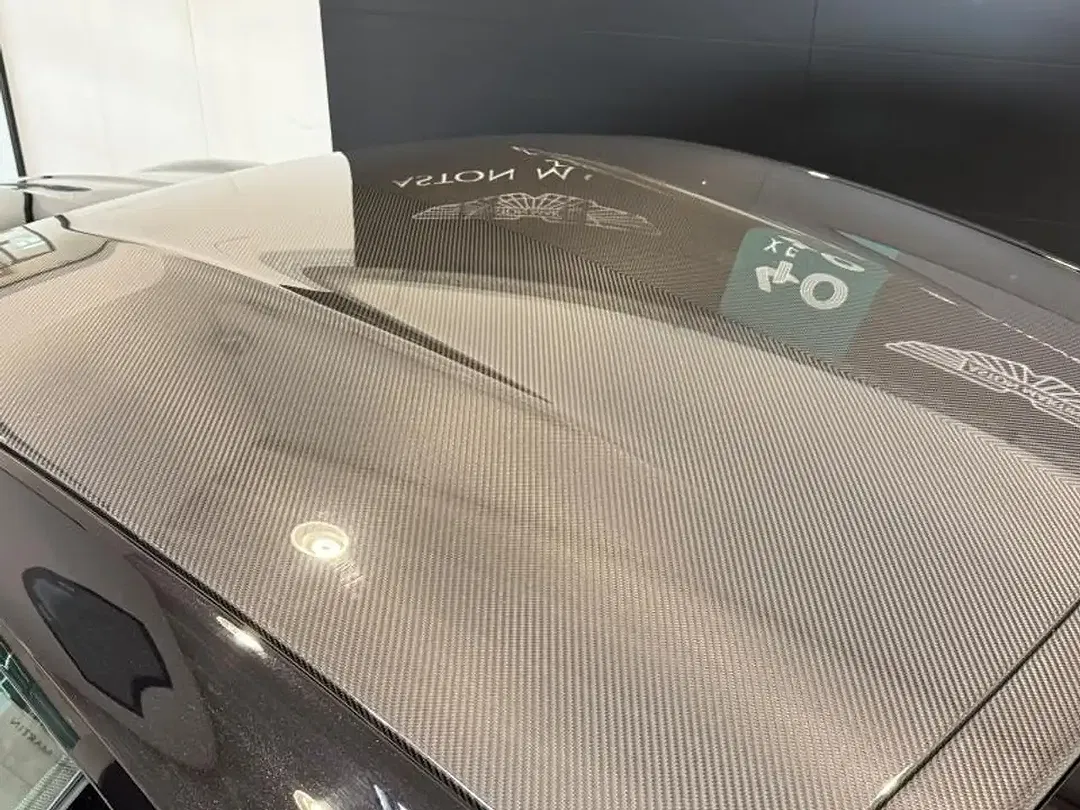 Aston Martin DB12 Coupe - Thumbnail 33