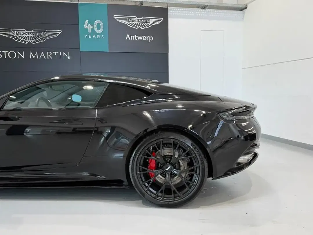 Aston Martin DB12 Coupe - Thumbnail 37