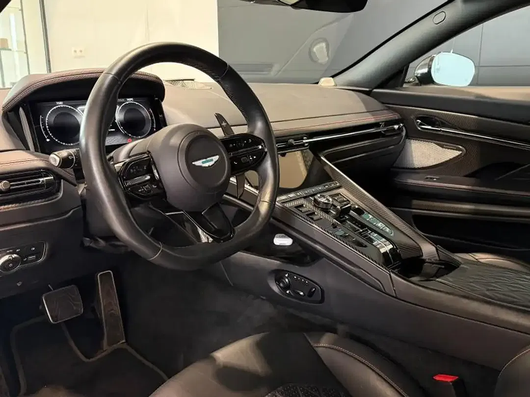 Aston Martin DB12 Coupe - Thumbnail 8