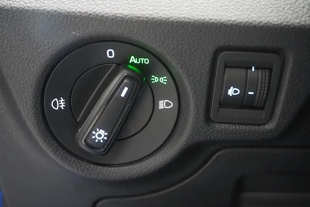 Skoda Kamiq 1.0 TSI Active - Thumbnail 12