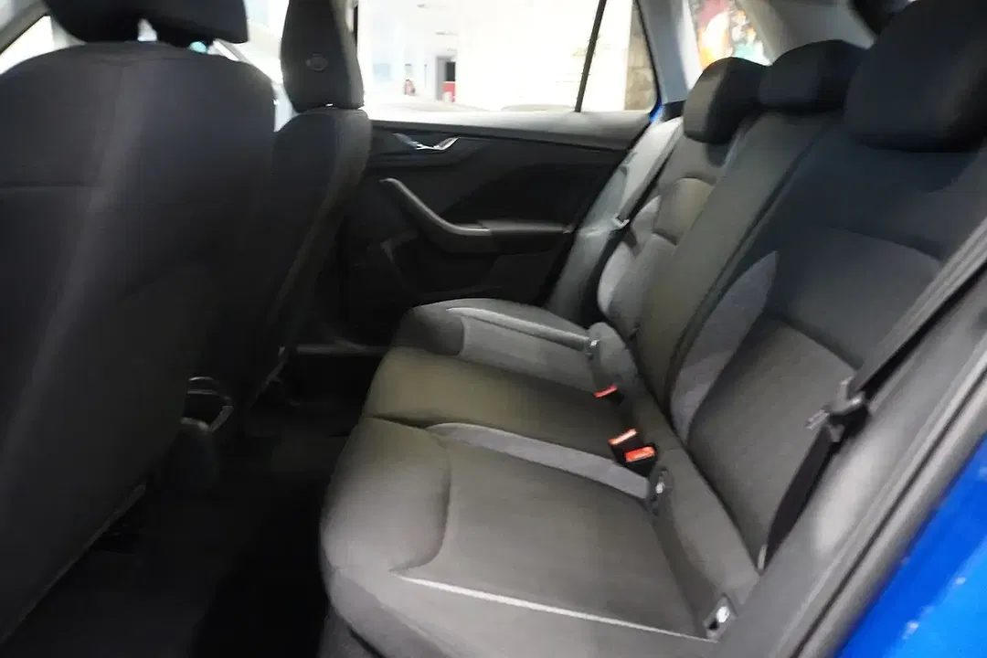 Skoda Kamiq 1.0 TSI Active - Thumbnail 9