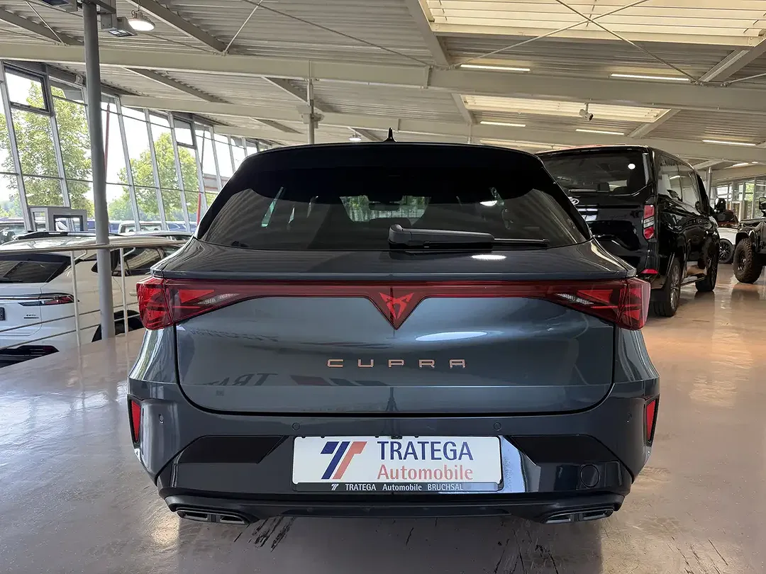 CUPRA Leon 1.5 eTSI DSG Matrix LED Sportstourer - Thumbnail 7