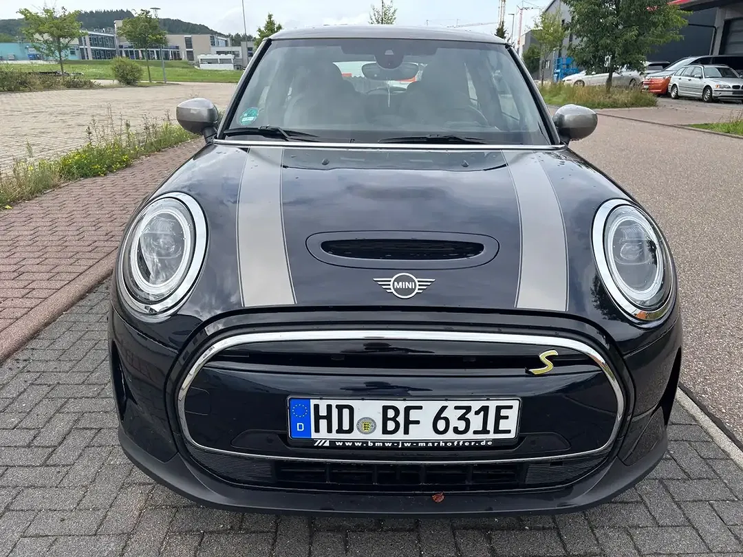 MINI Cooper SE Classic Trim - Thumbnail 5