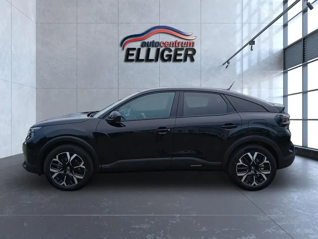 Citroen C4 EAT8 Hybrid Max - Thumbnail 3