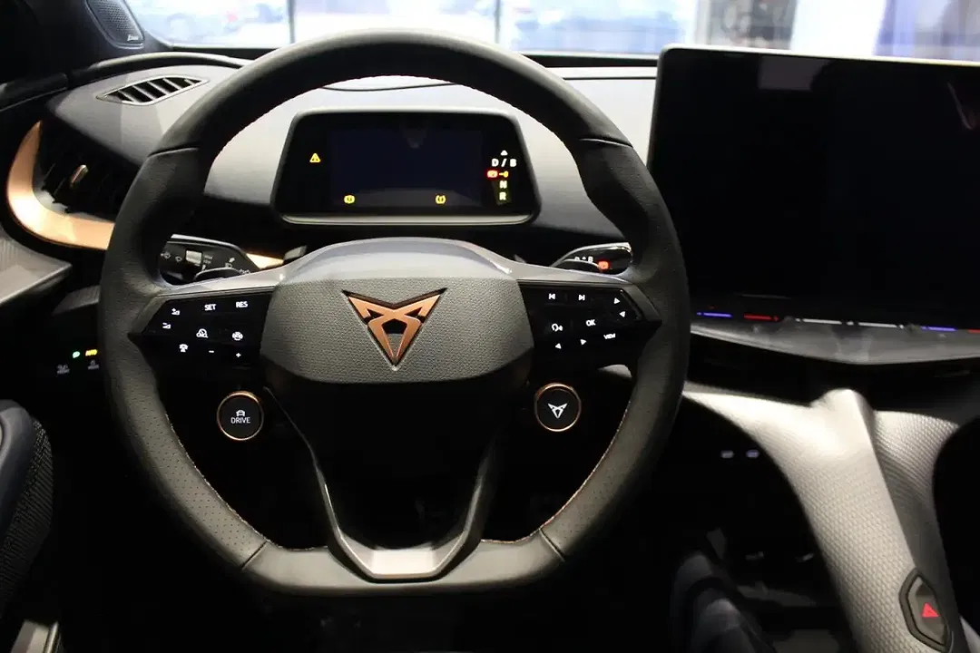 CUPRA Tavascan 4Drive VZ - Thumbnail 6