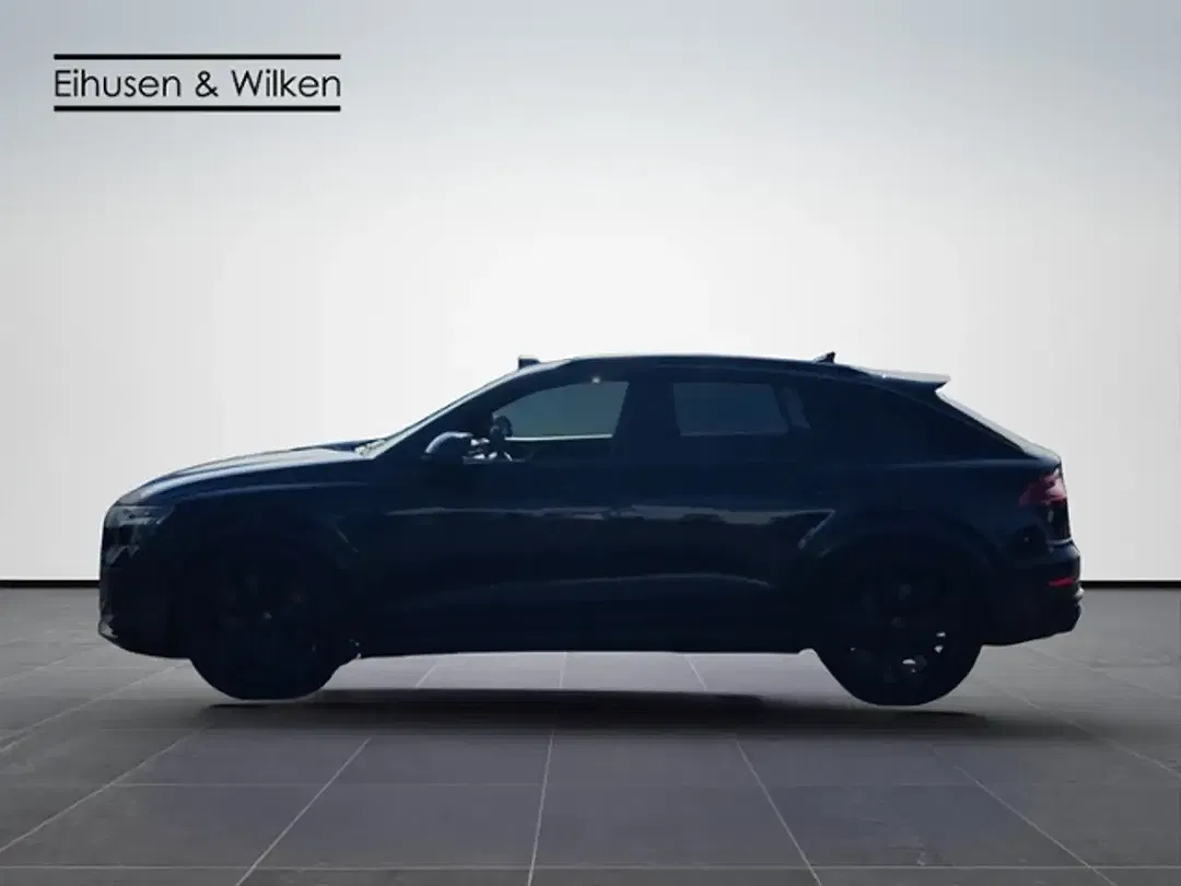 Audi RS Q8 plus - Thumbnail 3