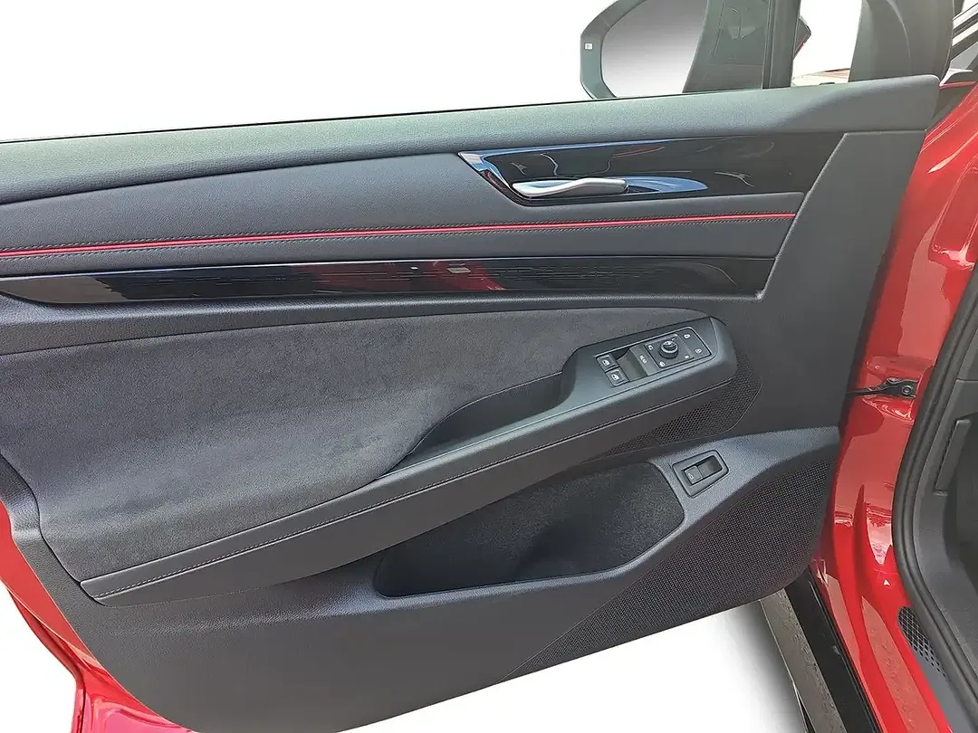 Volkswagen ID.7 4Motion - Thumbnail 14