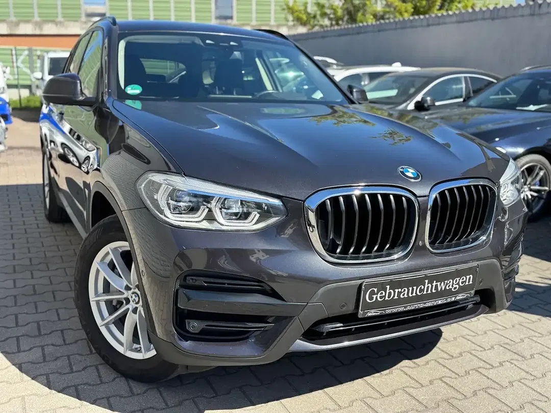 BMW X3 xDrive Advantage - Thumbnail 3