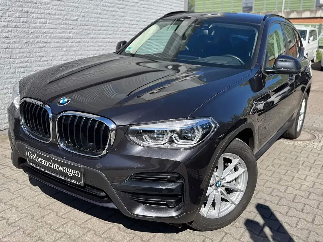 BMW X3 xDrive Advantage - Thumbnail 4
