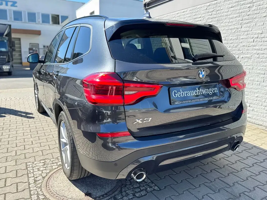 BMW X3 xDrive Advantage - Thumbnail 6