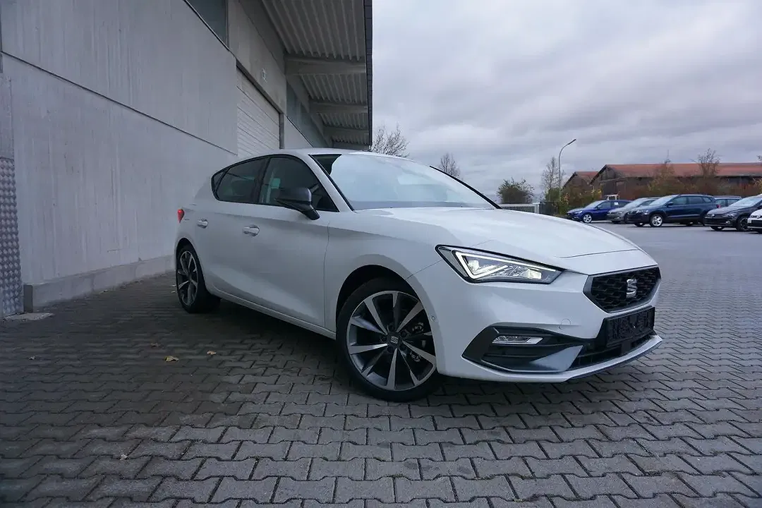 SEAT Leon 1.5 TSI FR - foto 1