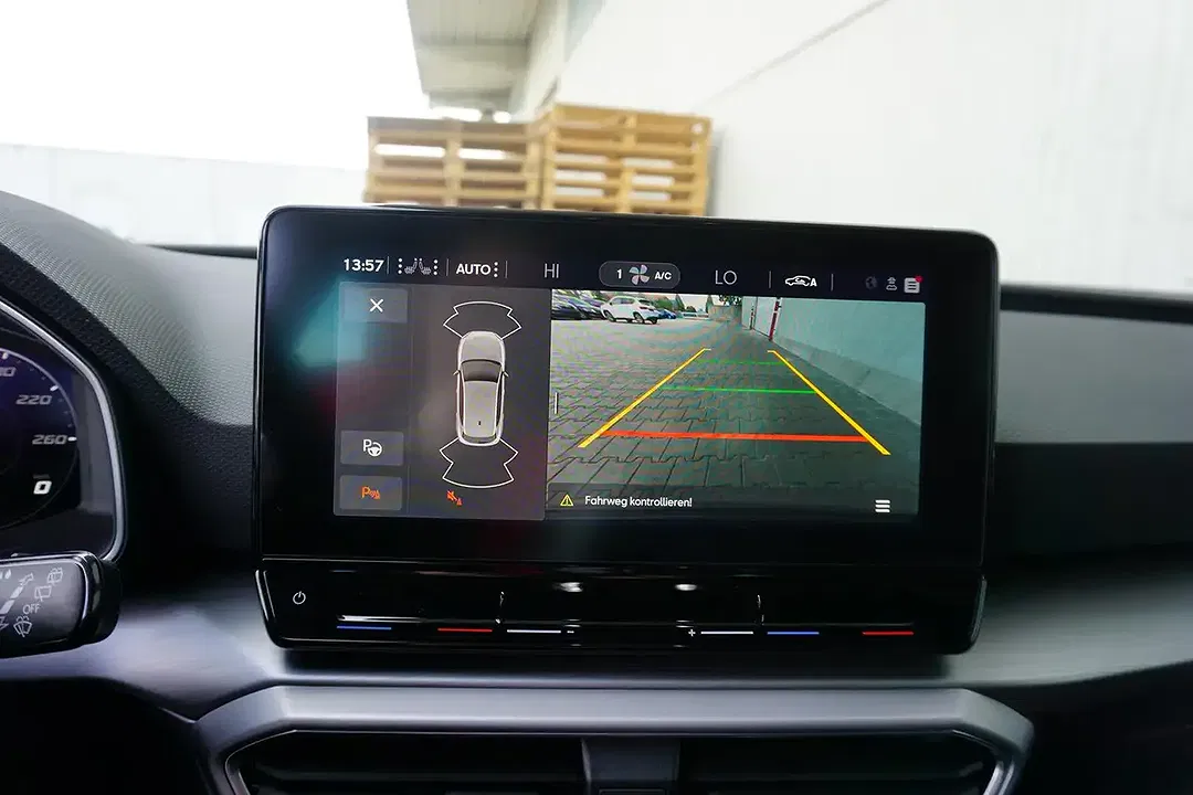 SEAT Leon 1.5 TSI FR - Thumbnail 12