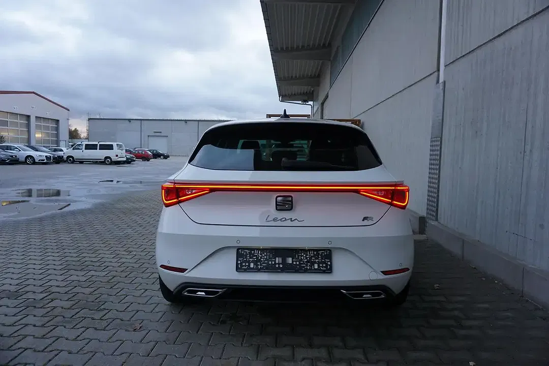 SEAT Leon 1.5 TSI FR - Thumbnail 7