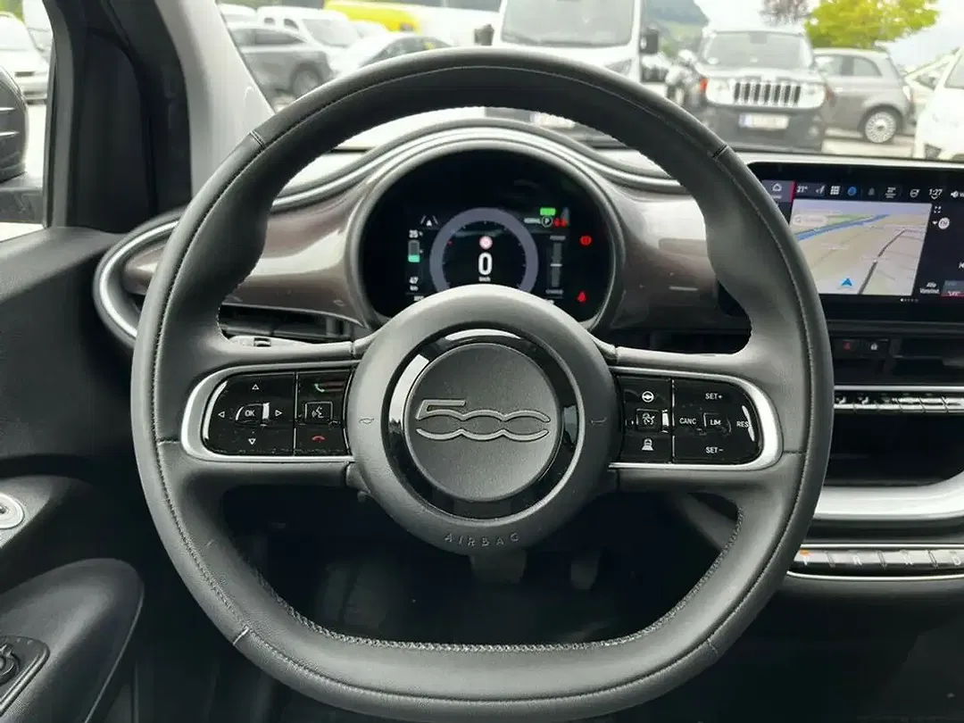 Fiat 500e EV Icon - Thumbnail 11