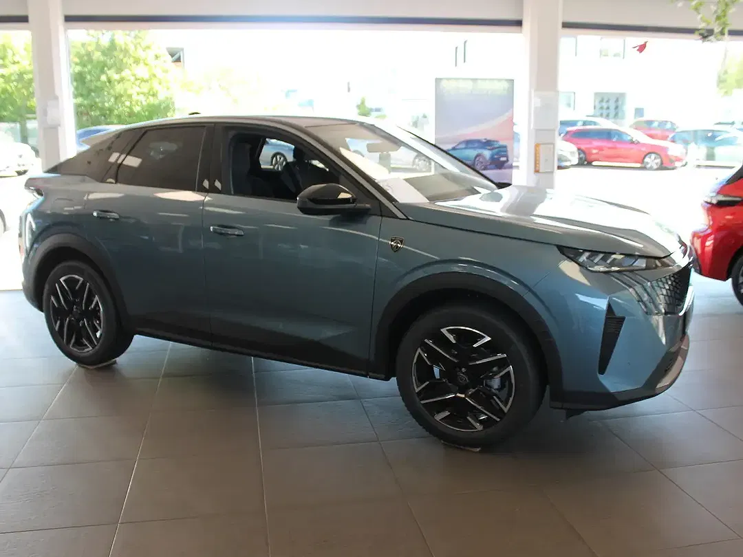 Peugeot 3008 145 e-DSC6 Hybrid GT - Thumbnail 3