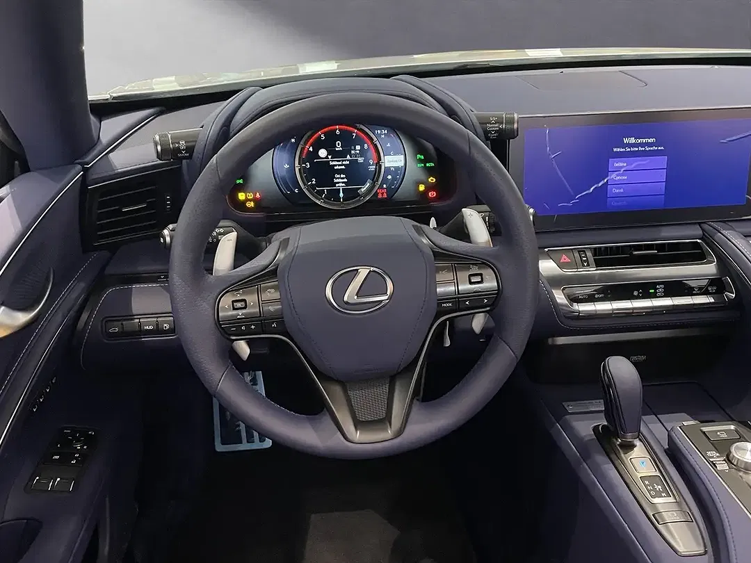 Lexus LC 500 Ultimate Edition - Thumbnail 9