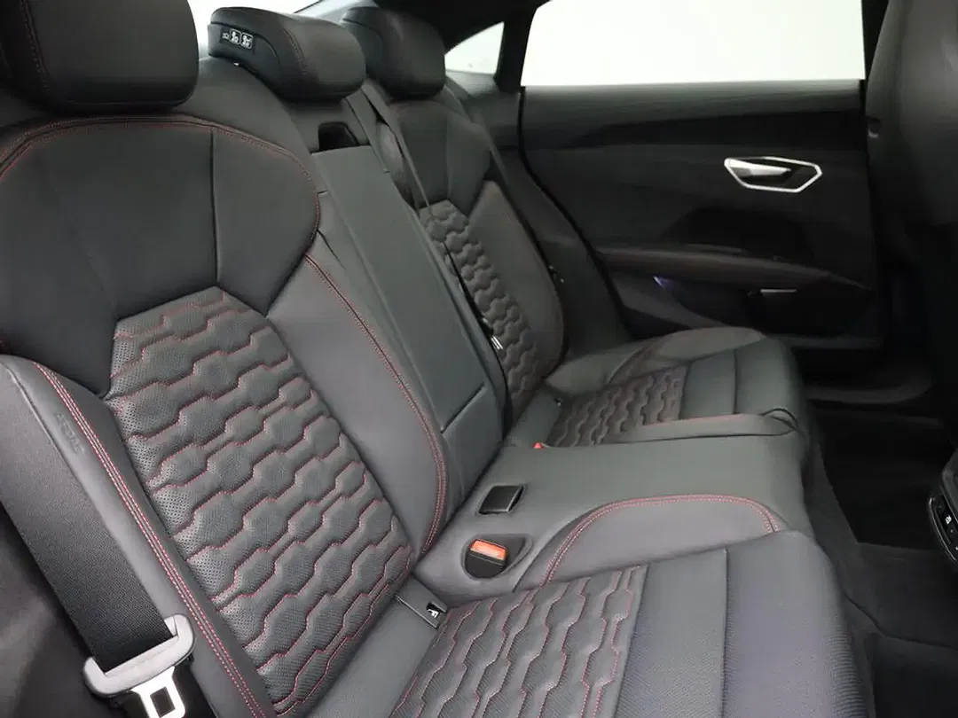 Audi S1 e-tron quattro - Thumbnail 23