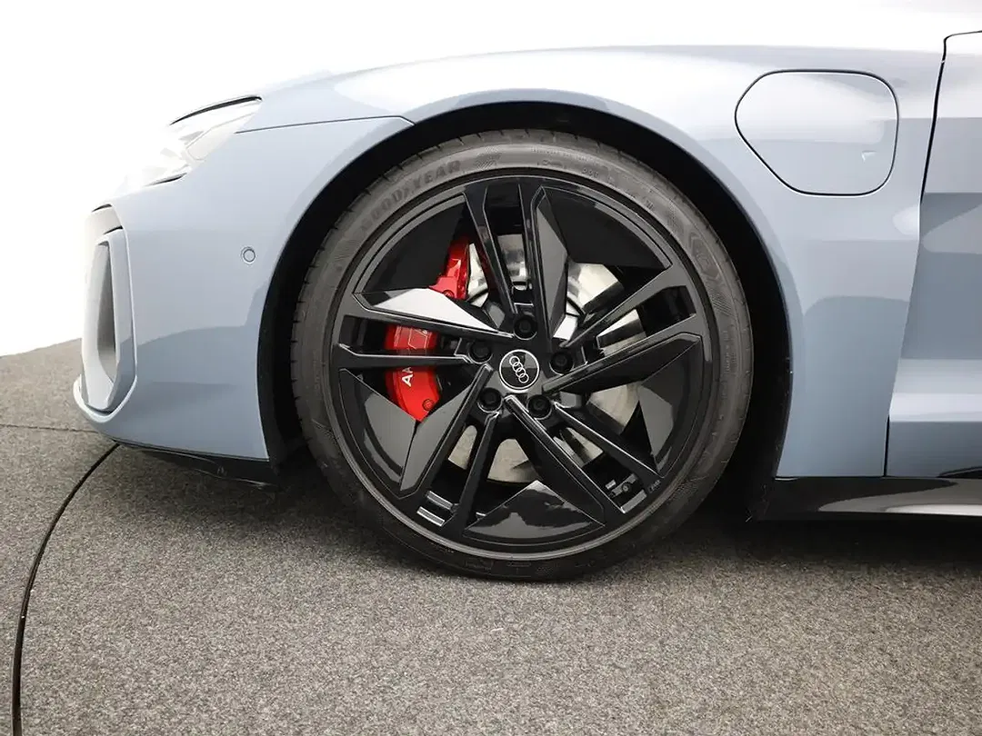 Audi S1 e-tron quattro - Thumbnail 25