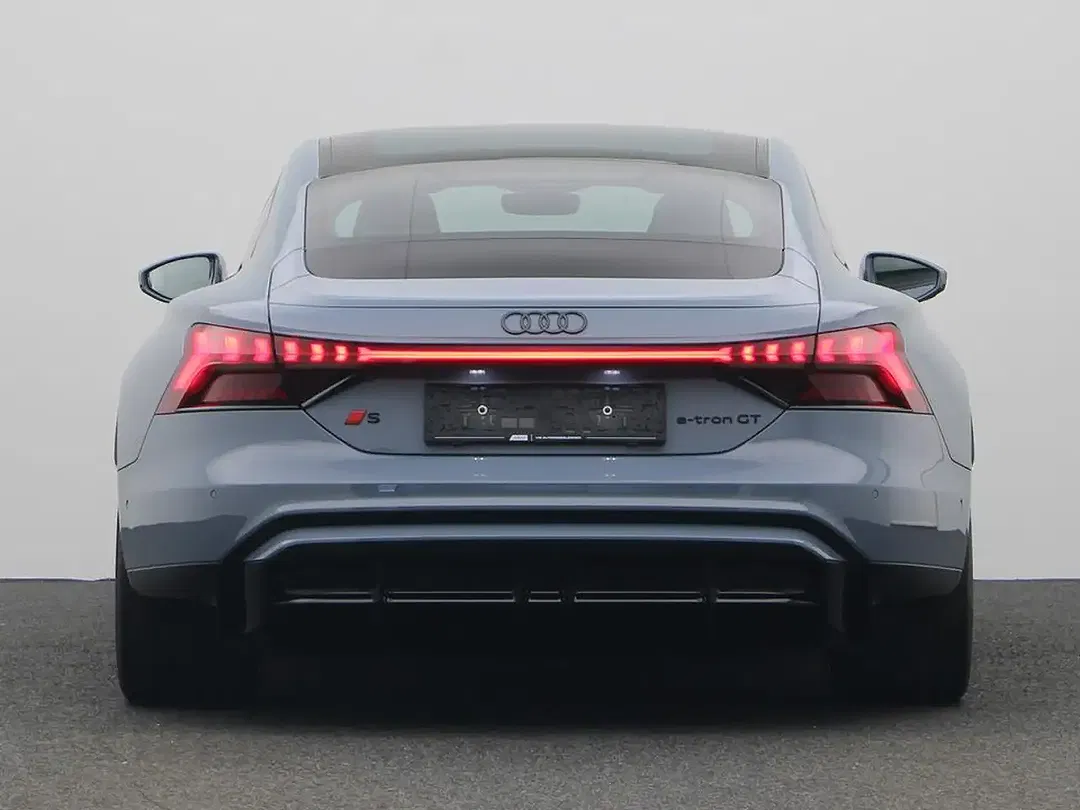 Audi S1 e-tron quattro - Thumbnail 8