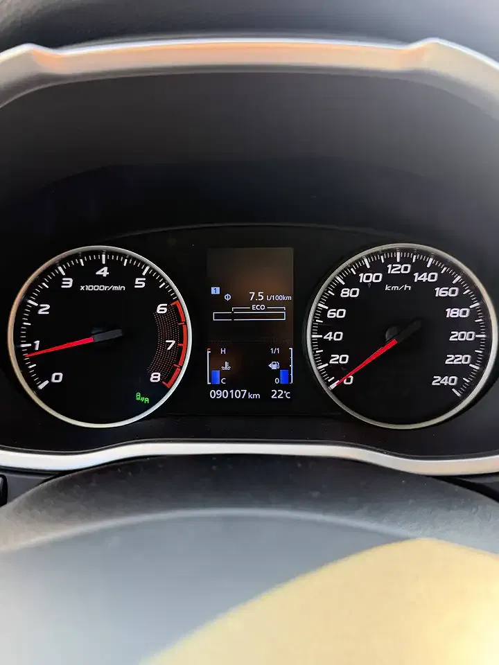 Mitsubishi Eclipse Cross 1.5 Turbo Active+ - Thumbnail 8
