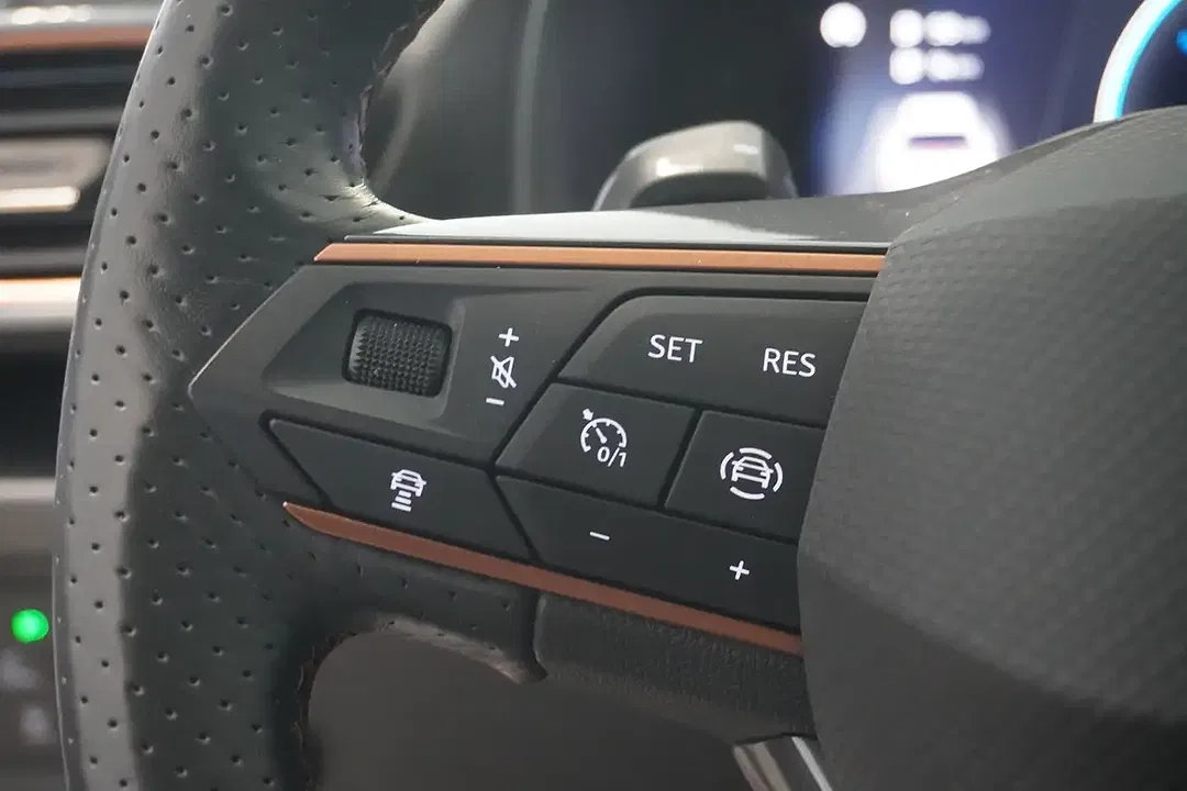 CUPRA Formentor PHEV DSG - Thumbnail 12