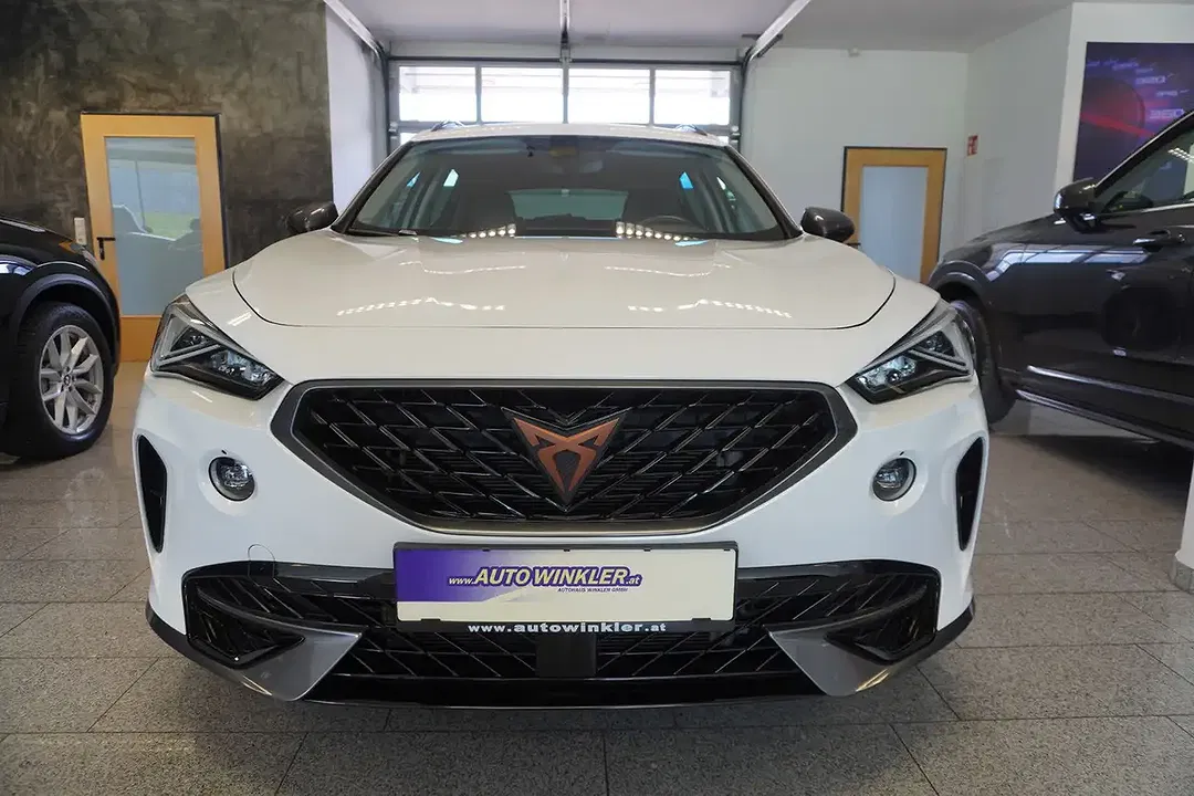CUPRA Formentor PHEV DSG - Thumbnail 3